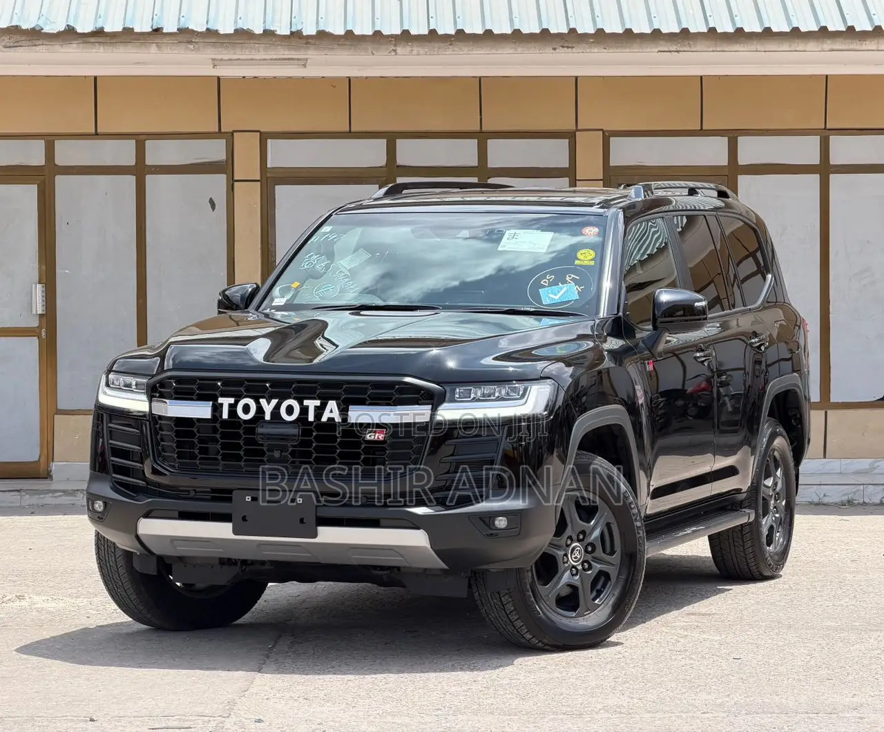 Toyota Land Cruiser LC300 2023 Matt Black