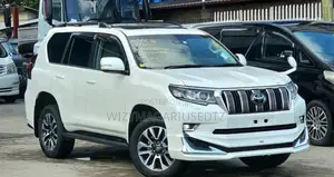 Toyota Land Cruiser Prado 2.8 2023 White