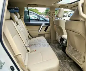 Toyota Land Cruiser Prado 2.8 2023 White