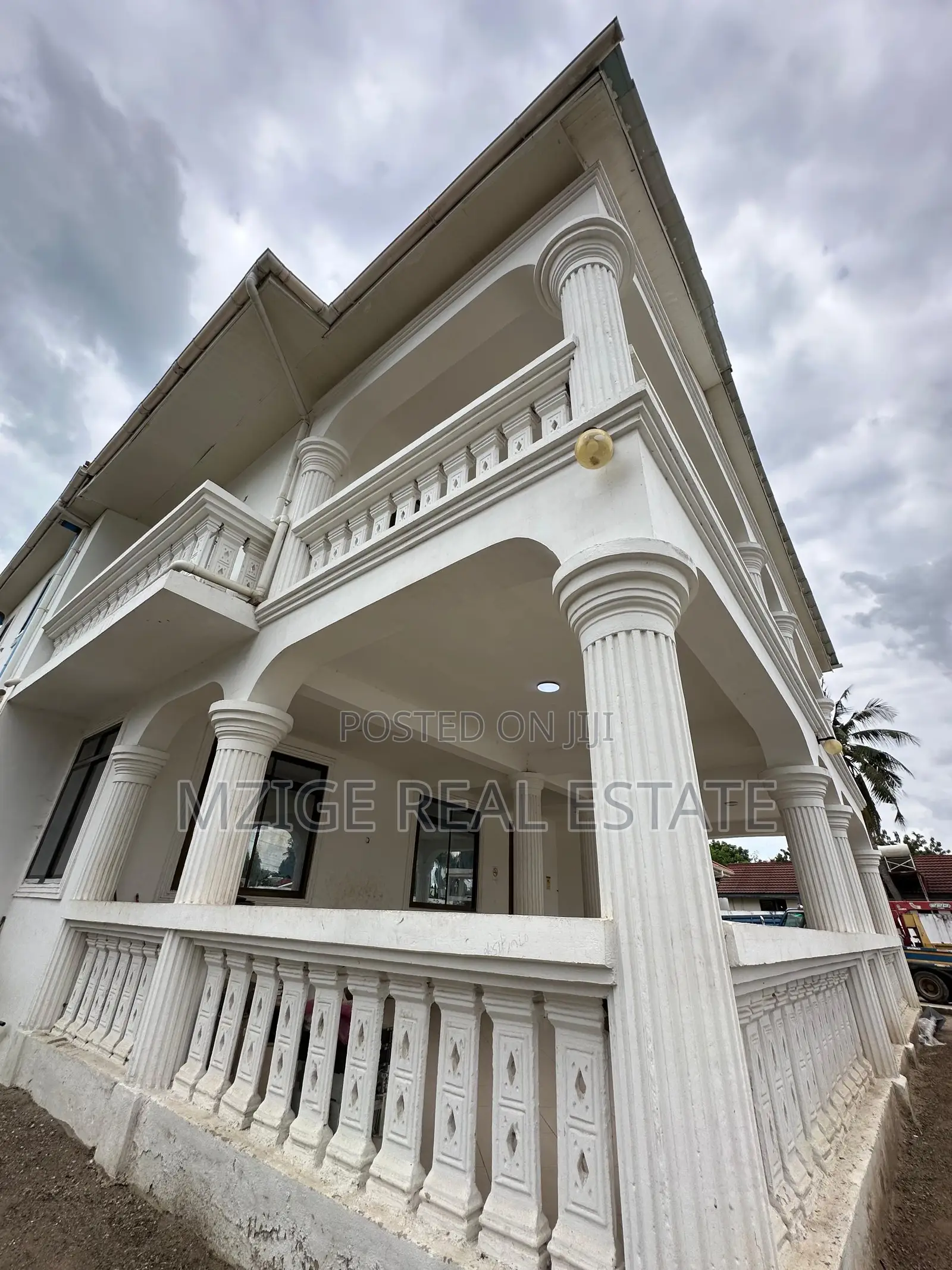 4bdrm Villa in House For Sale At for sale