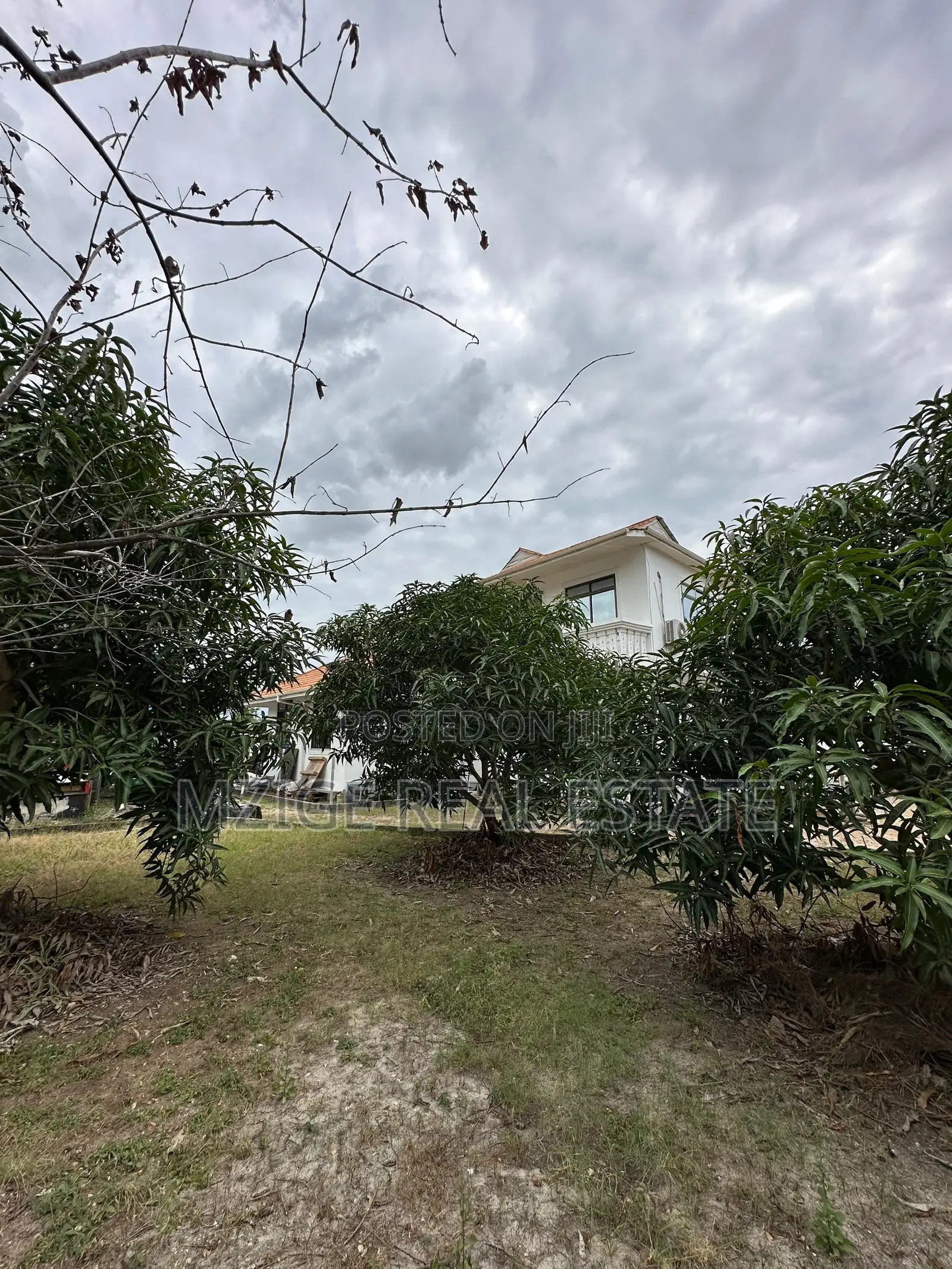 4bdrm Villa in House For Sale At for sale