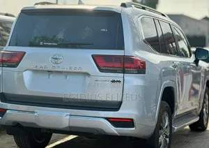 New Toyota Land Cruiser 2024 Silver