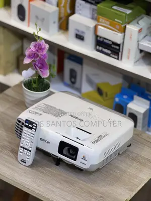 Heavy Duty Epson Projector 350 Inches Display