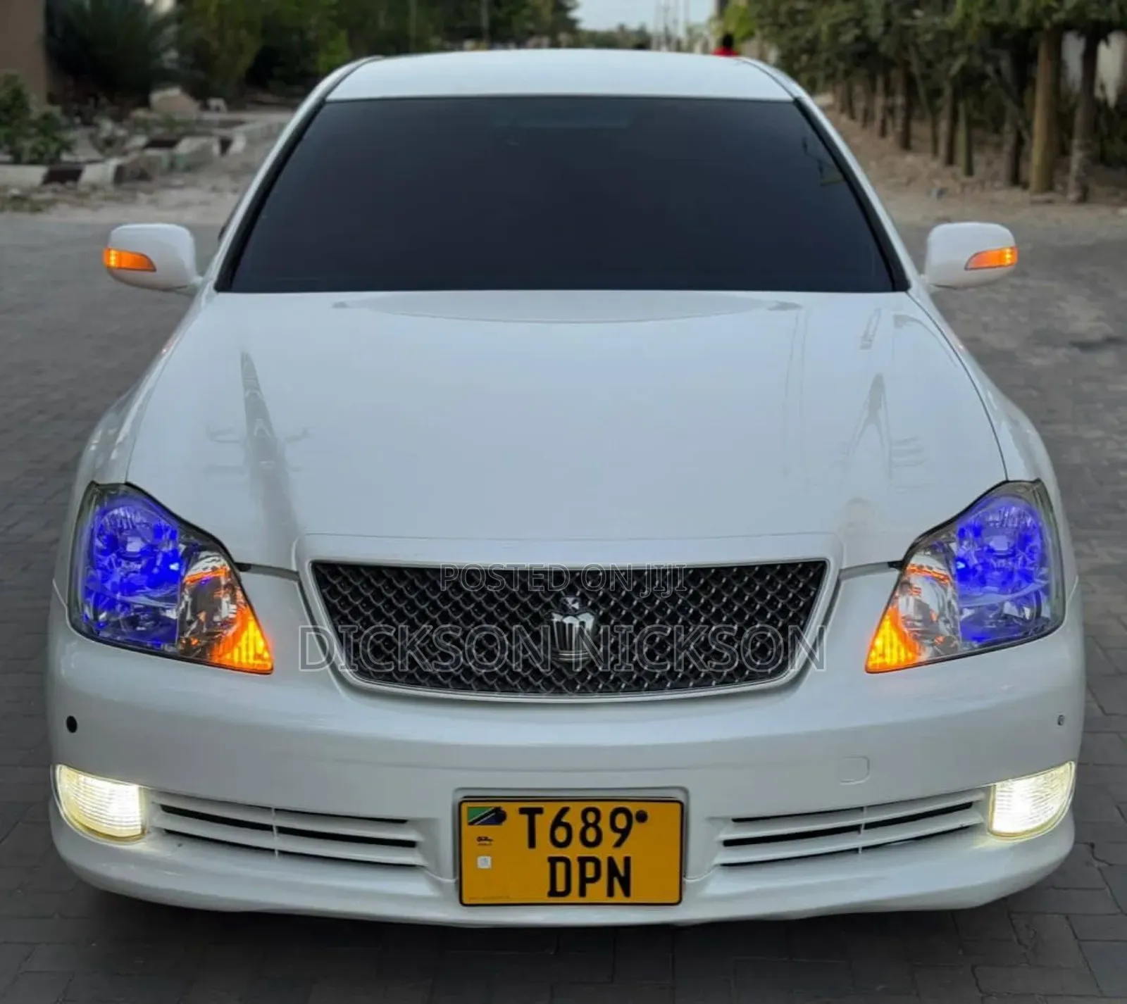 Toyota Crown 2006 White