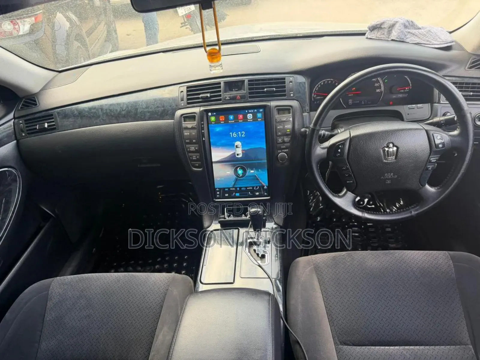 Toyota Crown 2006 White