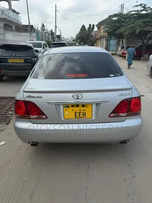 Toyota Crown 2006 Silver