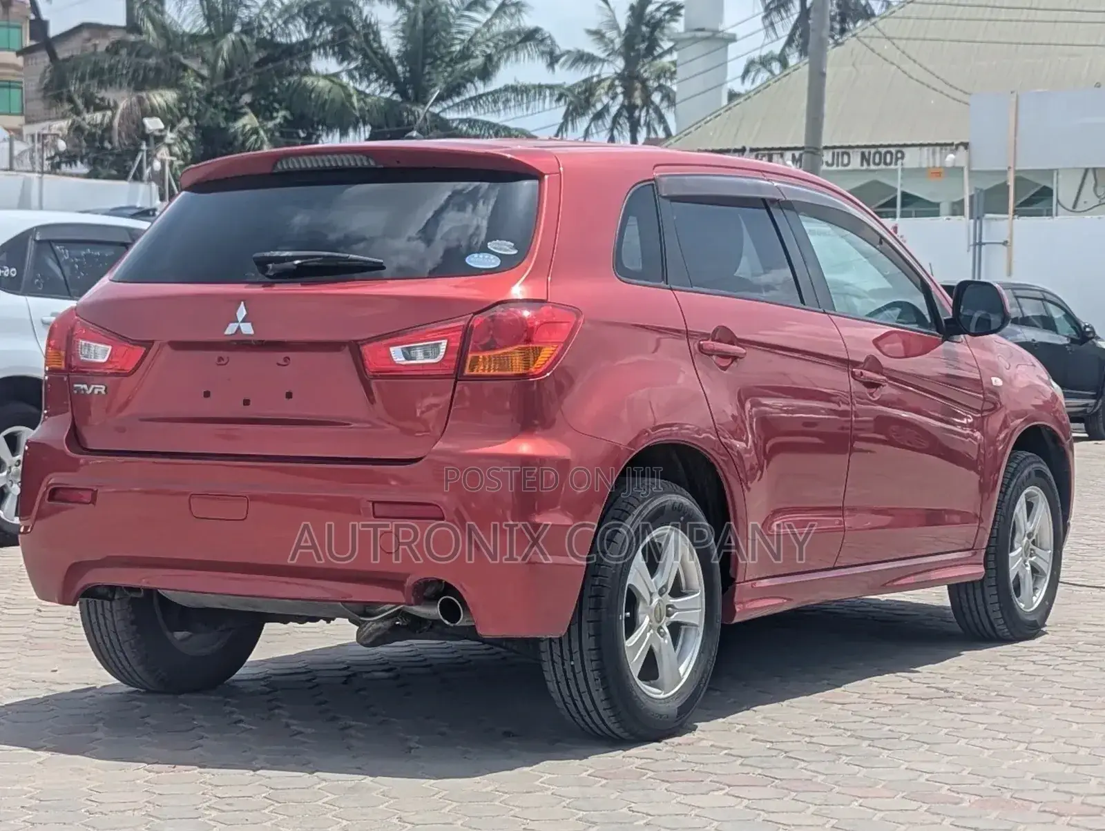 Mitsubishi RVR 2010 Red