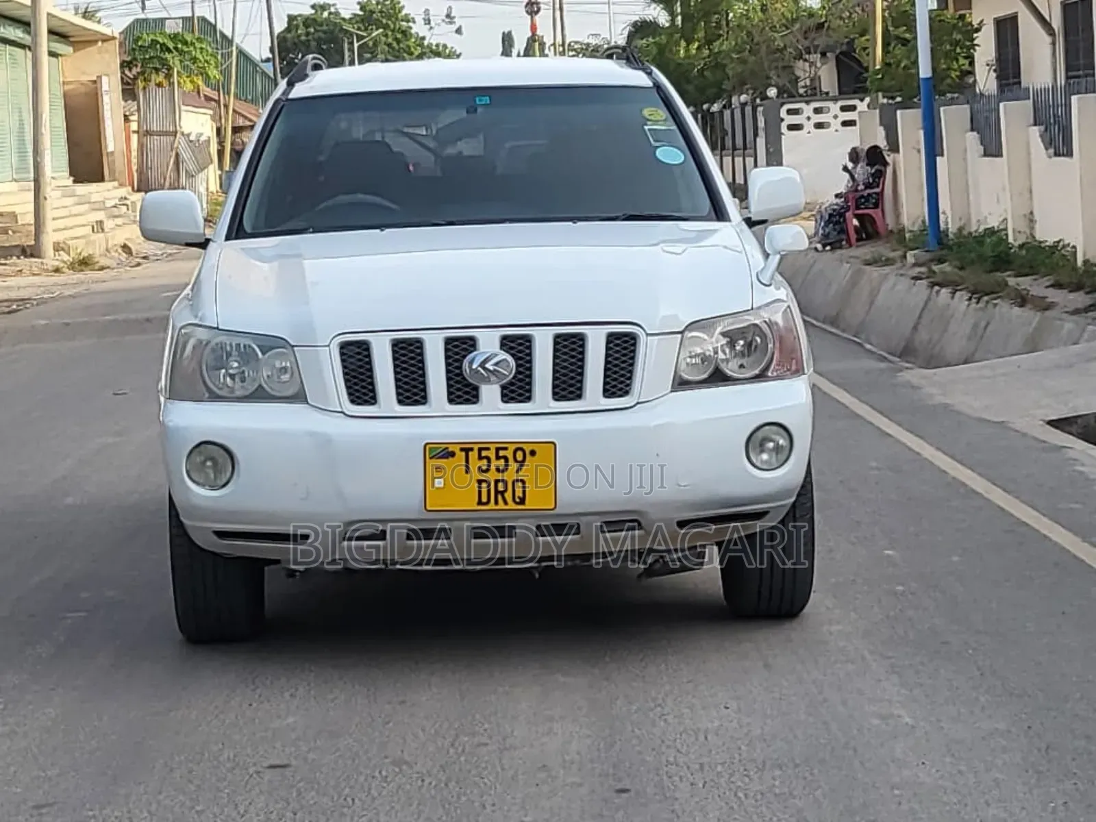 Toyota Kluger 2002 White