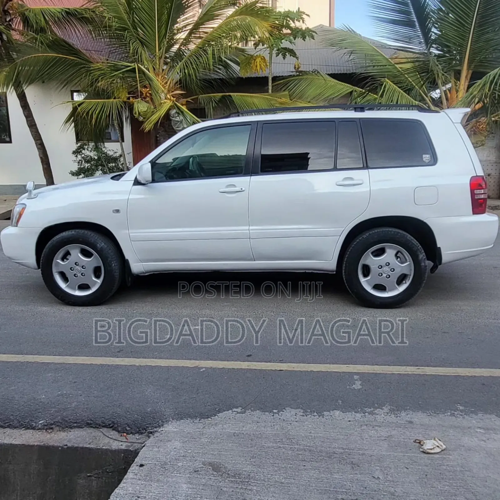 Toyota Kluger 2002 White