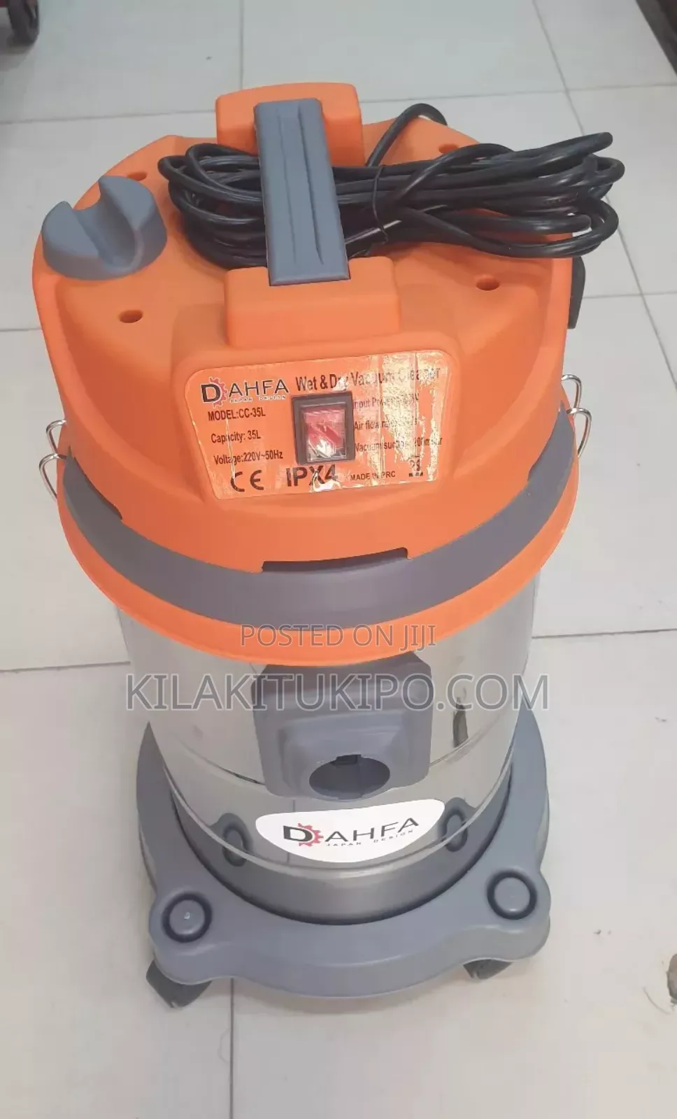 Dahfa Vacuum Cleaner 35l 1800w