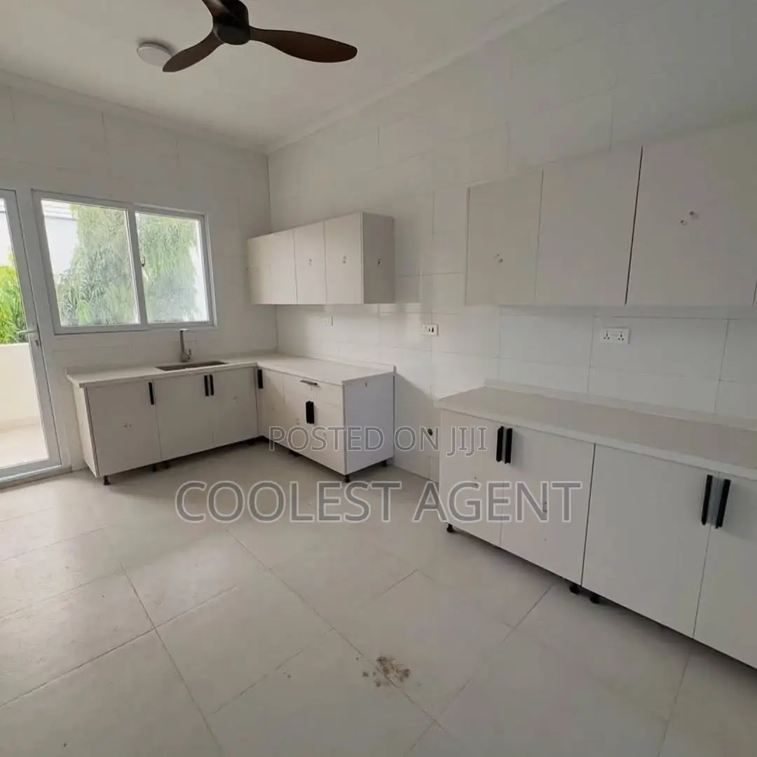 3bdrm Apartment in Coolest Estate, Masaki for rent
