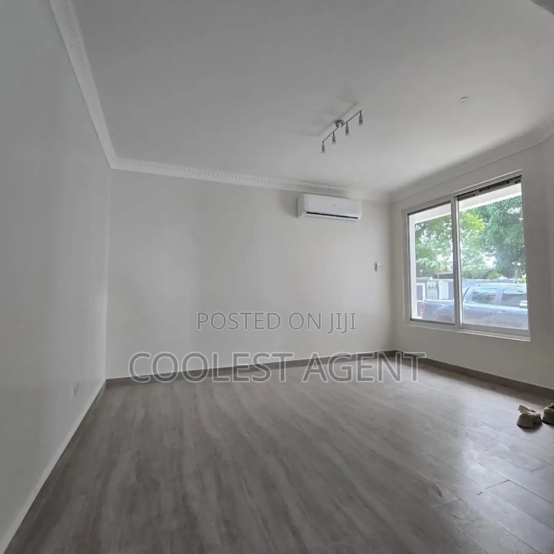 5bdrm Duplex in Coolest Estate, Oyster Bay for rent