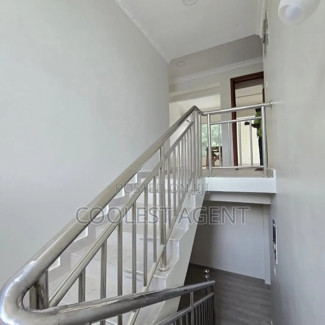 5bdrm Duplex in Coolest Estate, Oyster Bay for rent