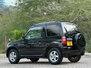 Mitsubishi Pajero 2005 Black