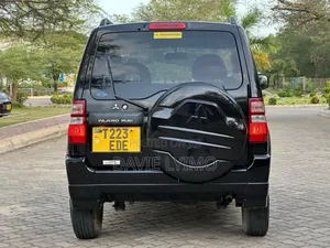 Mitsubishi Pajero 2005 Black