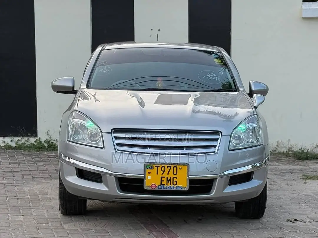 Nissan Dualis 2010 Silver