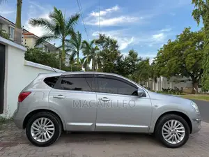 Nissan Dualis 2010 Silver