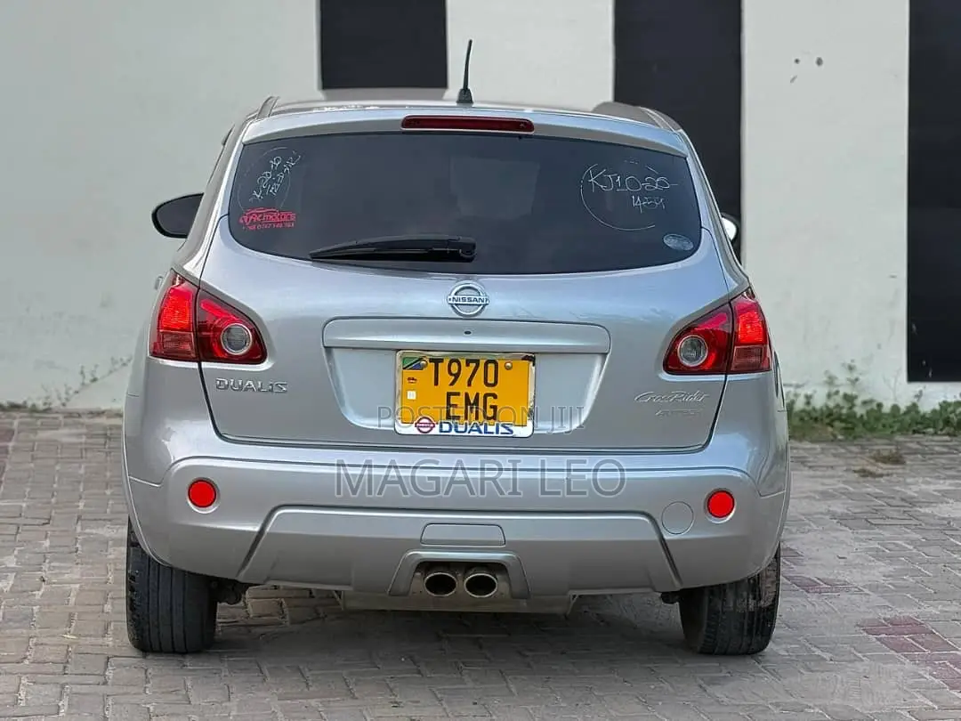 Nissan Dualis 2010 Silver