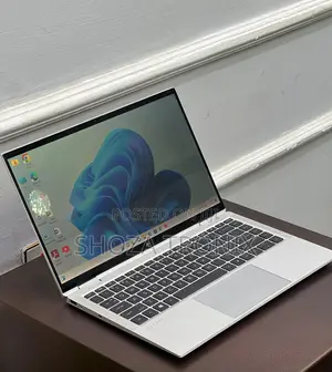 New Laptop HP EliteBook 1040 G8 16GB Intel Core i7 SSD 512GB