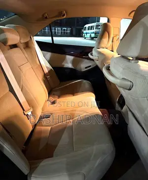 Toyota Crown 2014 Silver