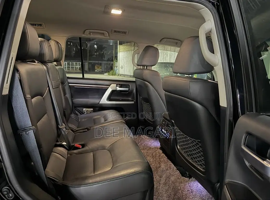 Toyota Land Cruiser 2018 Black