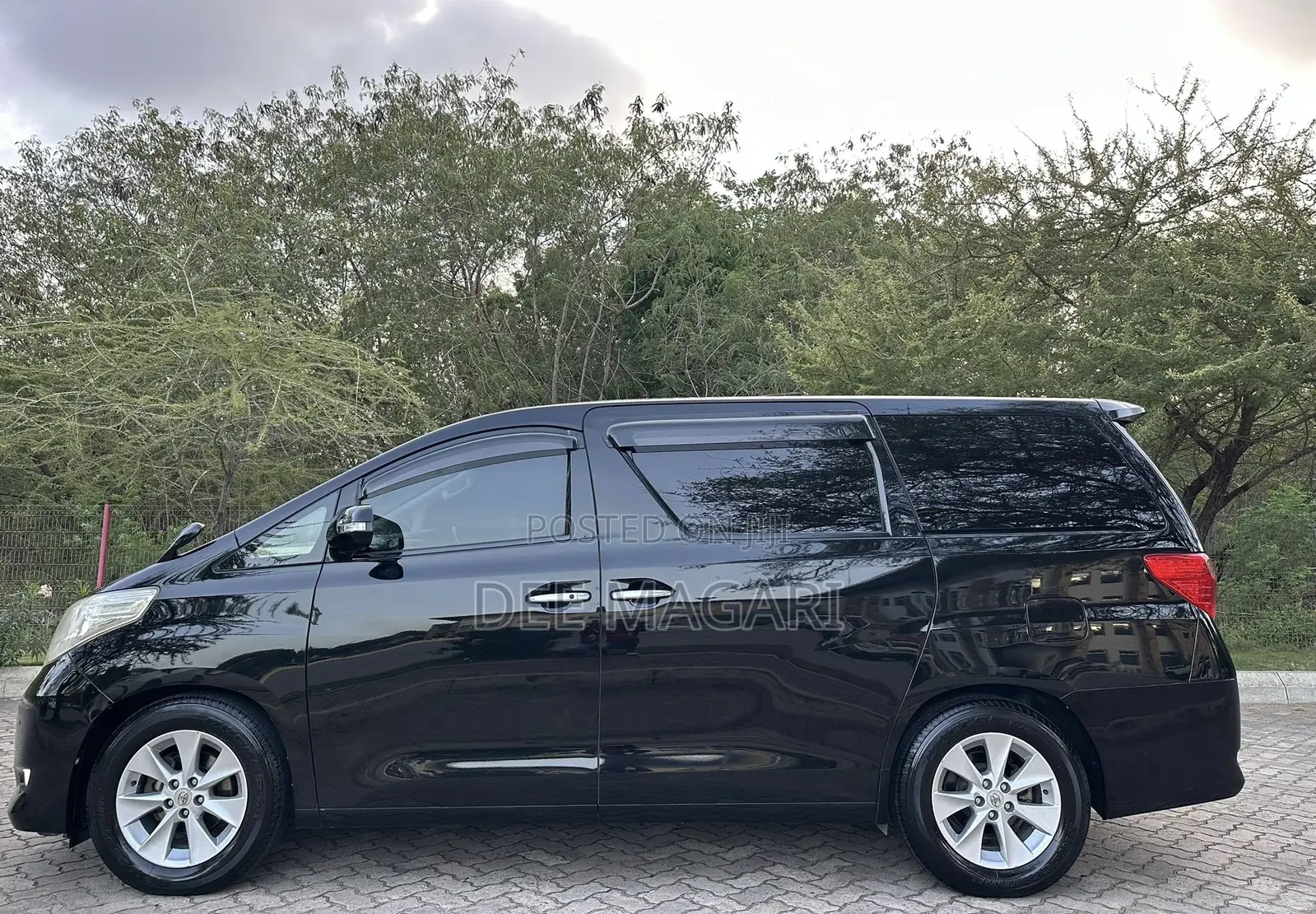 Toyota Alphard 2008 Black