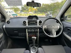 Toyota IST 2004 Black