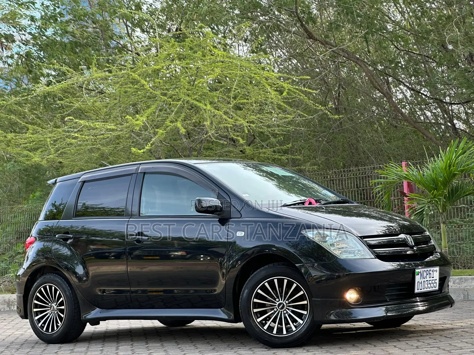 Toyota IST 2004 Black