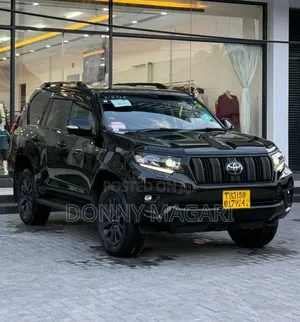 Toyota Land Cruiser Prado 2.4 Petrol 2024 Black