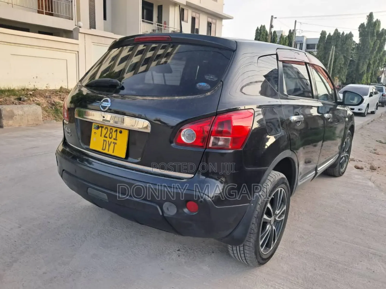 Nissan Dualis 2011 Black