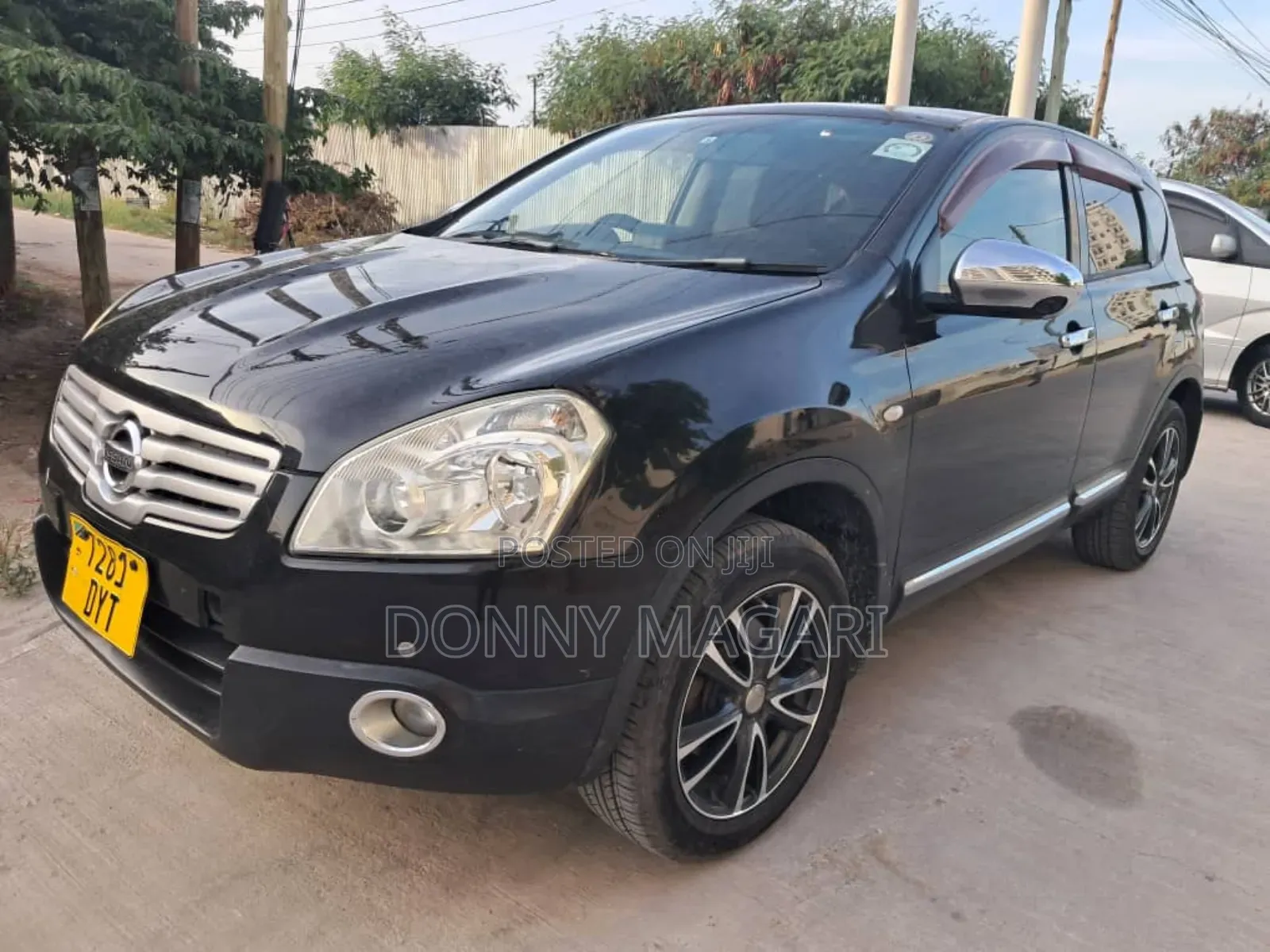 Nissan Dualis 2011 Black