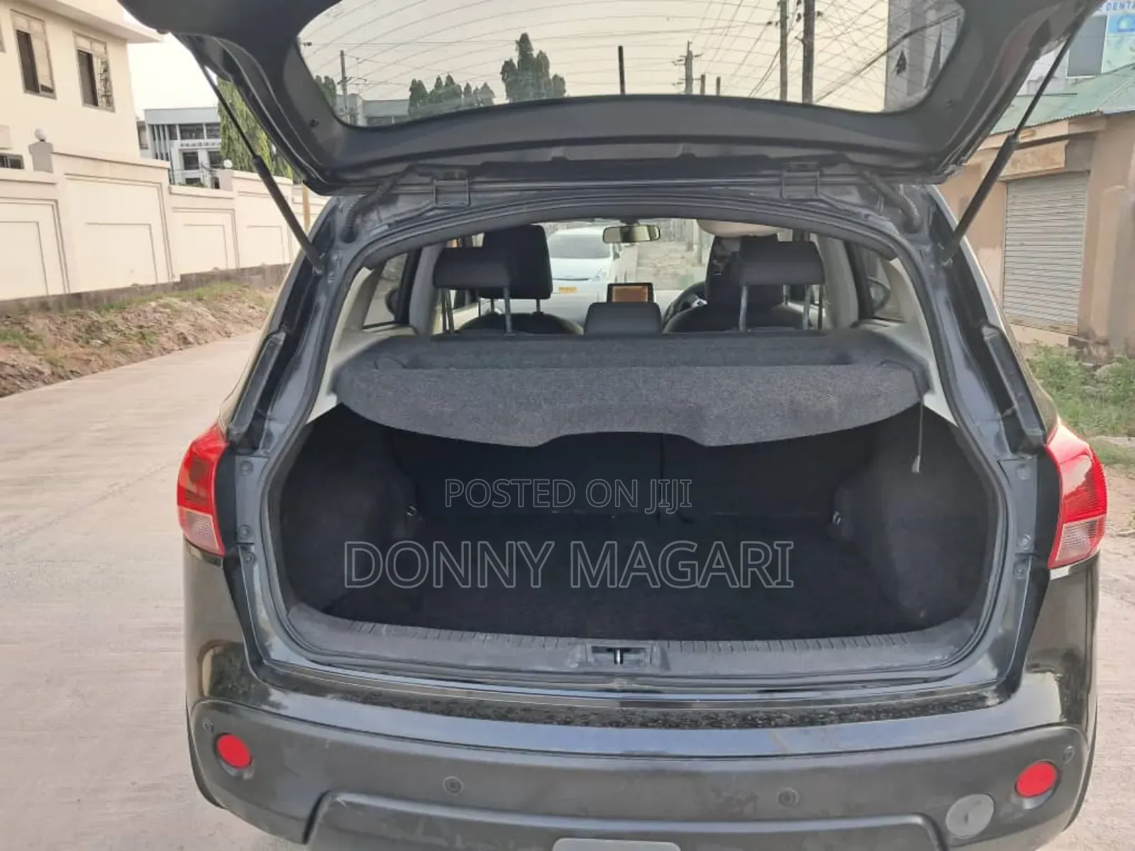 Nissan Dualis 2011 Black