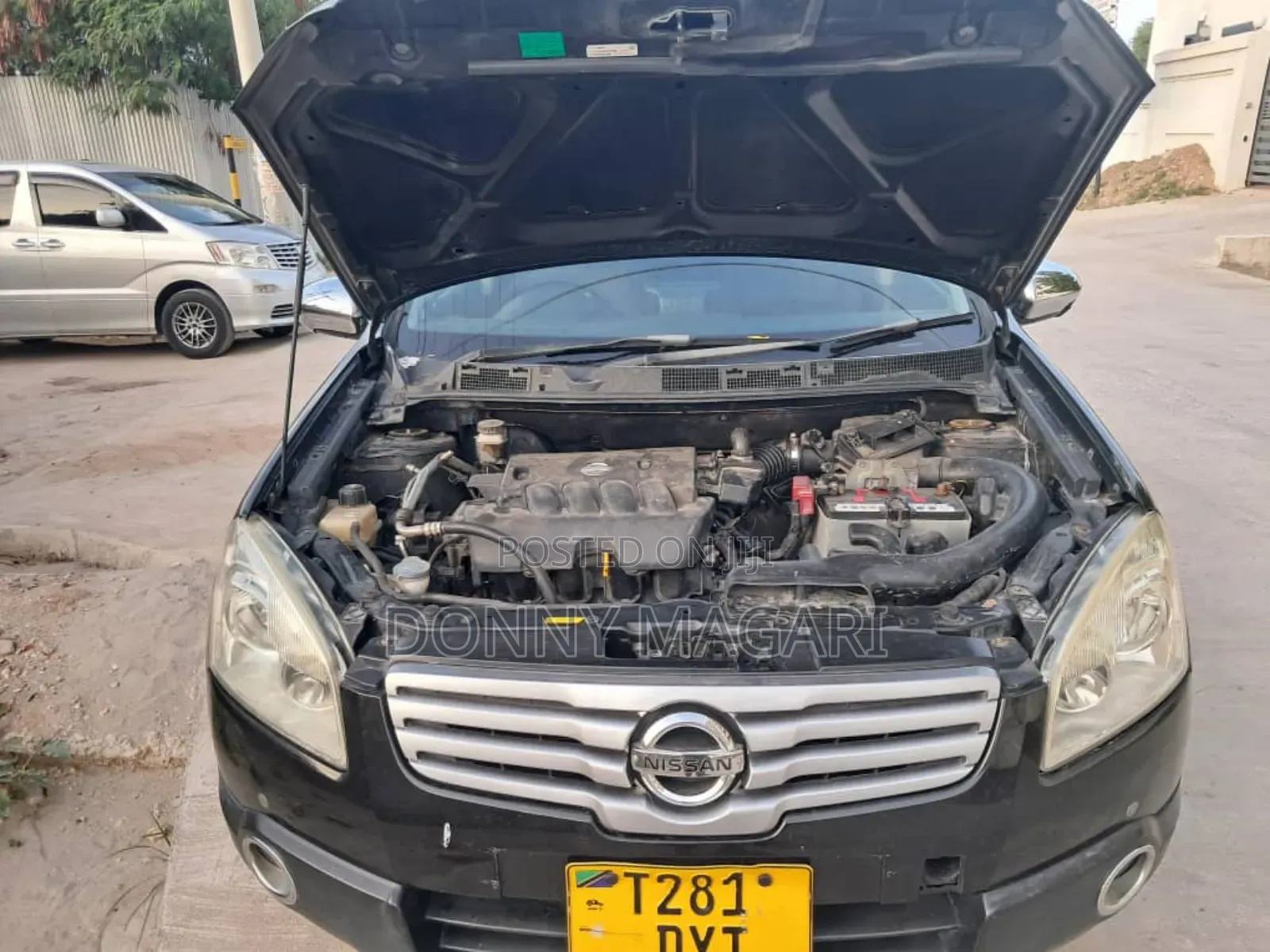 Nissan Dualis 2011 Black