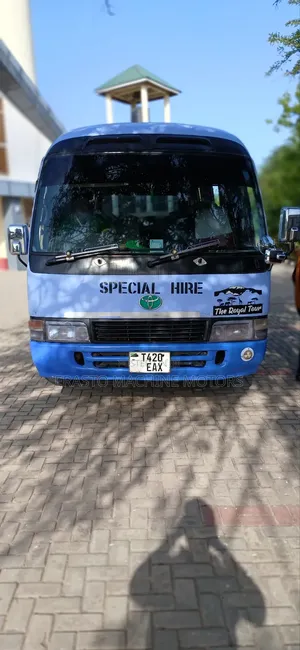 Toyota Coaster 2000