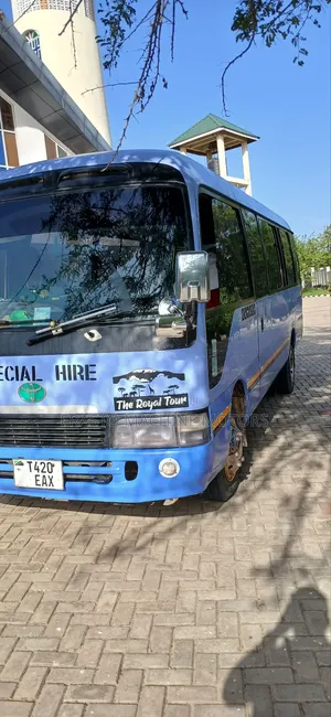 Toyota Coaster 2000