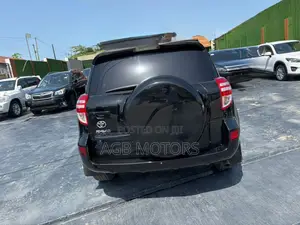 Toyota RAV4 2011 Black