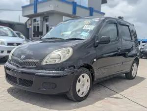 Toyota Fun Cargo 2002 Black