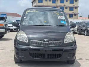 Toyota Fun Cargo 2002 Black
