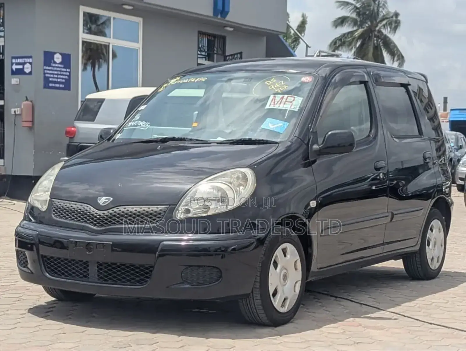 Toyota Fun Cargo 2002 Black