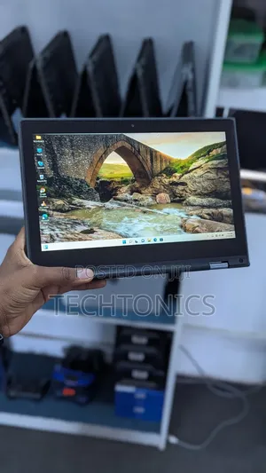 Laptop Lenovo 300e 4GB Intel SSD 160GB