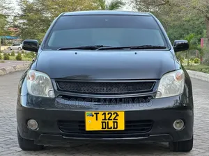 Toyota IST 2005 Black