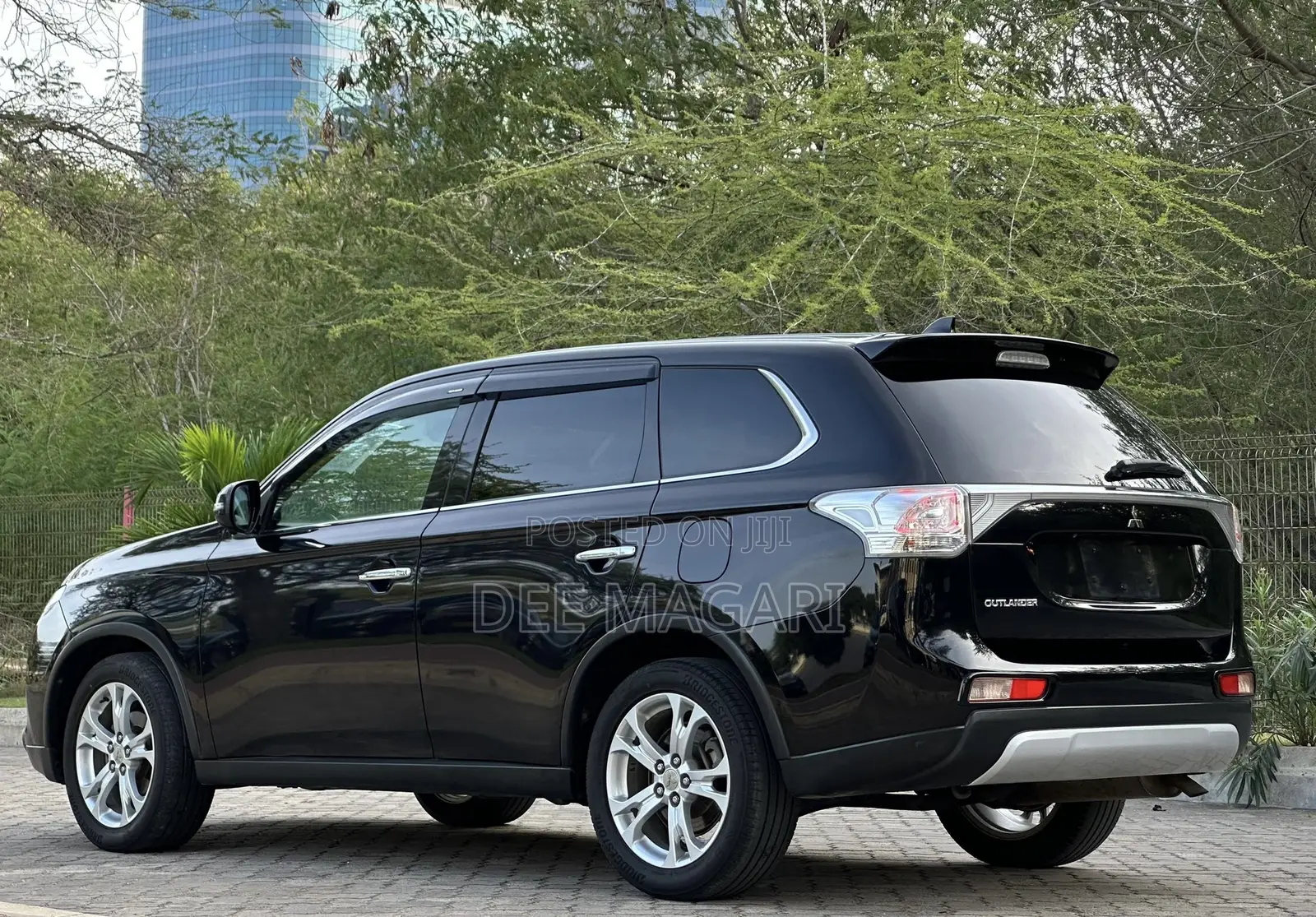 Mitsubishi Outlander 2014 Black