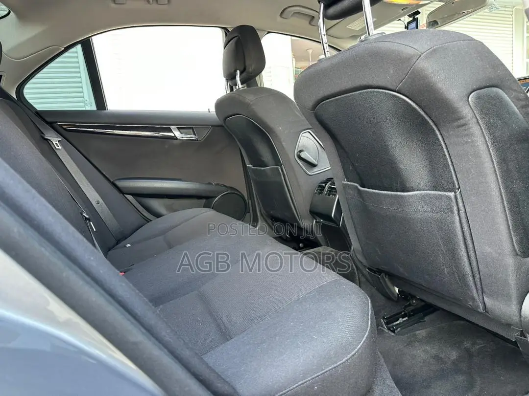 Mercedes-Benz C-Class 2009 Gray