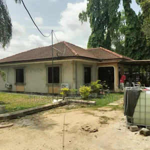2bdrm House in Mikochen, Mikocheni for rent