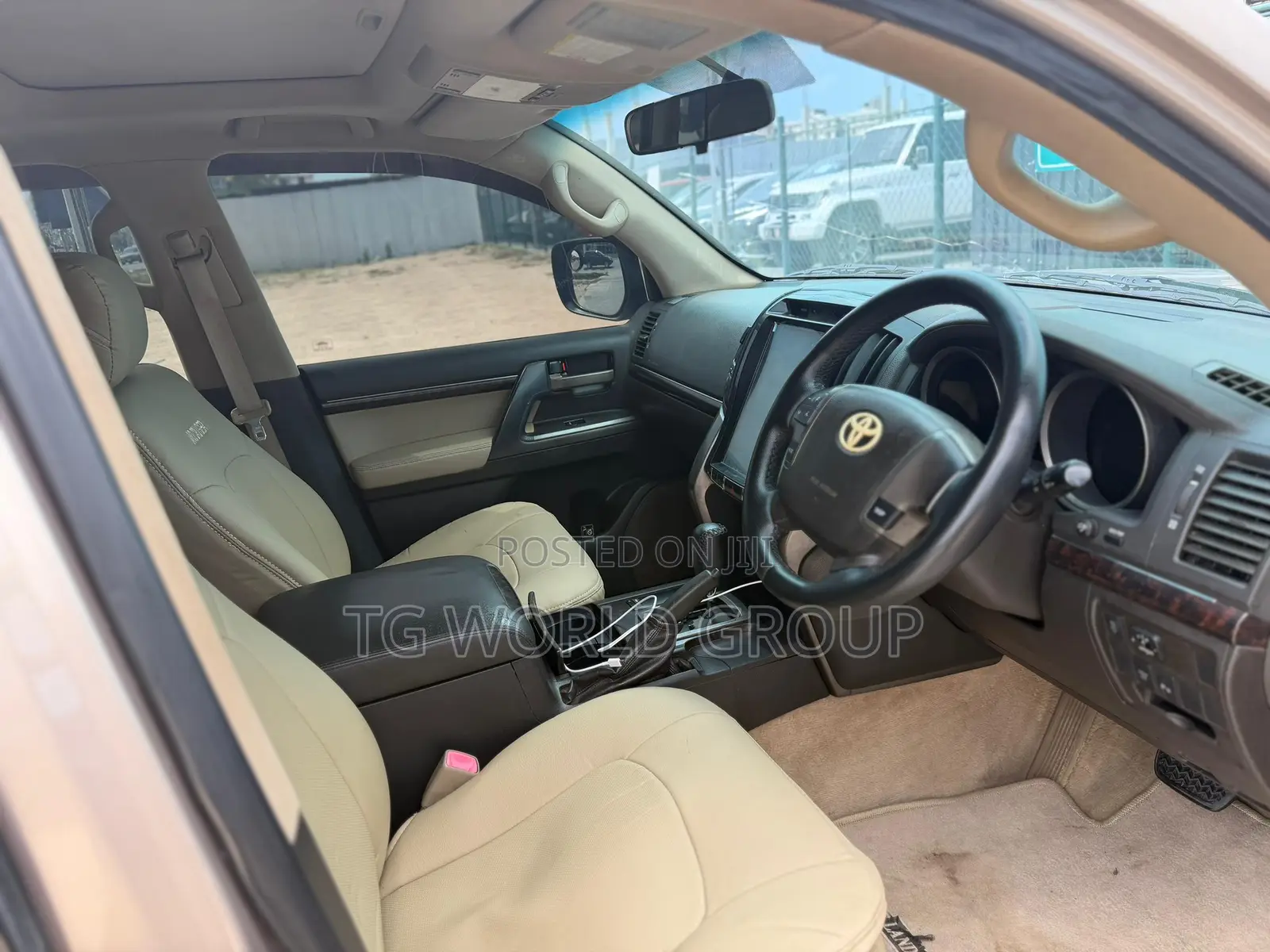 Toyota Land Cruiser 4.5 V8 GXR 2009 Gold