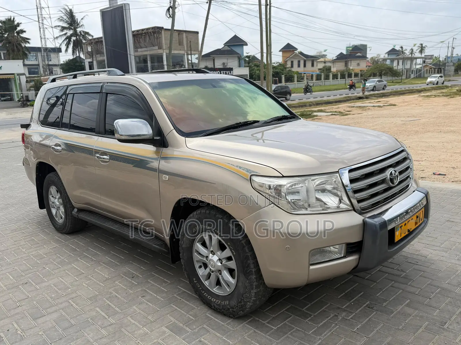 Toyota Land Cruiser 4.5 V8 GXR 2009 Gold