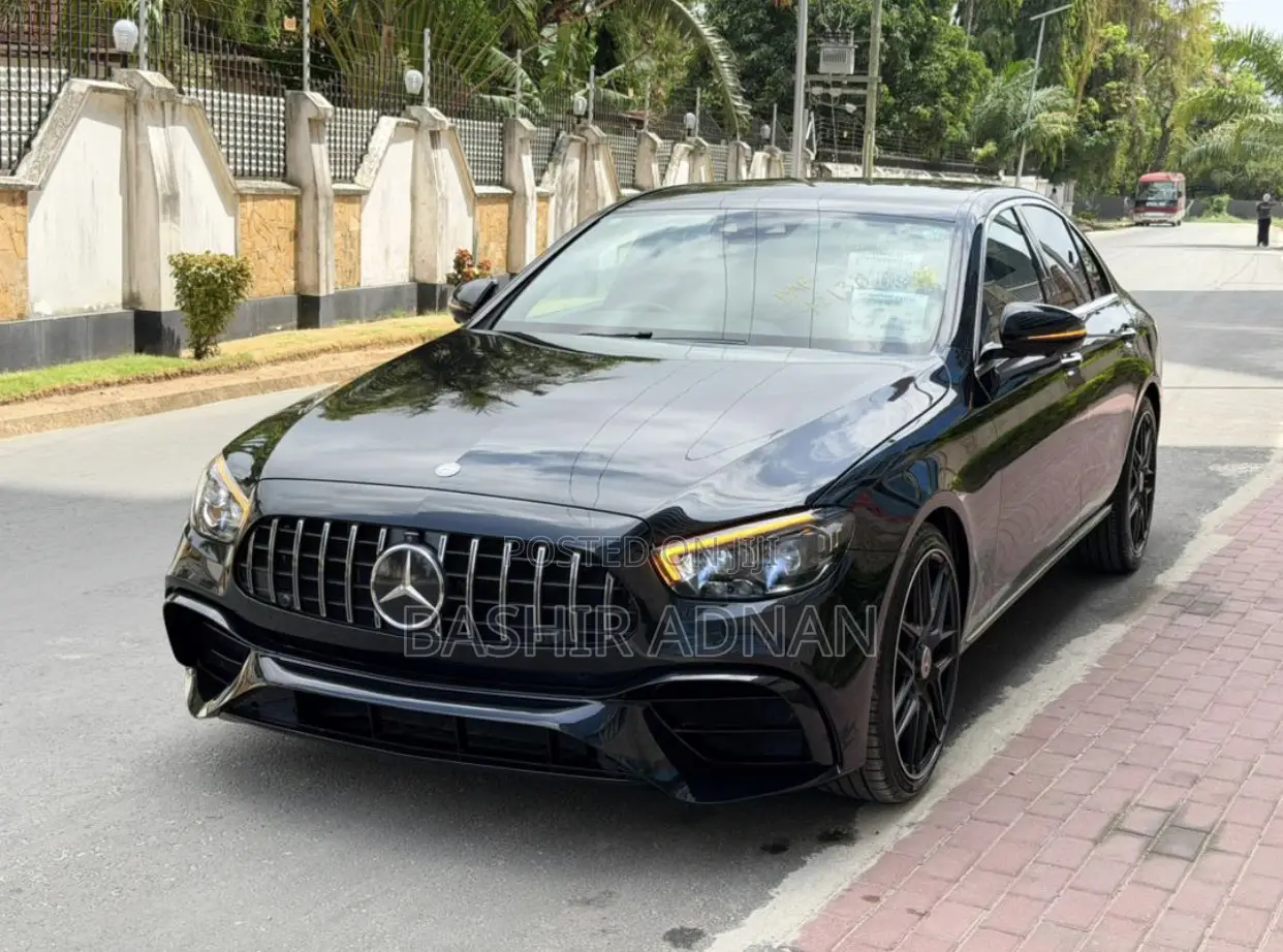Mercedes-Benz E200 2017 Black