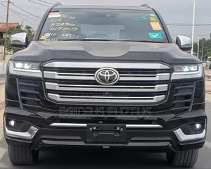 Toyota Land Cruiser 2024 Black