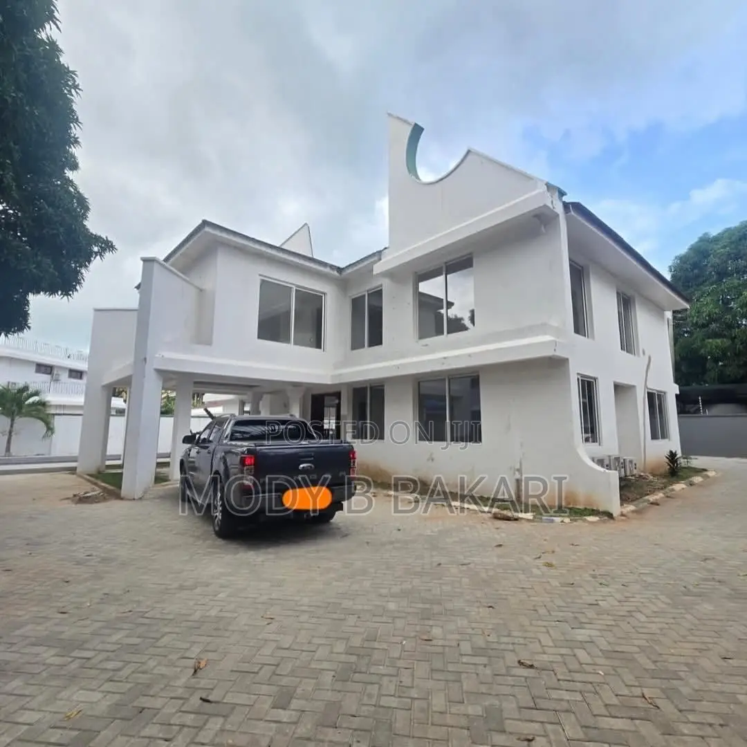 5bdrm House in Oyster Bay for rent