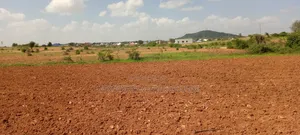 Viwanja 3 Vipo Kwenye Makazi Dodoma